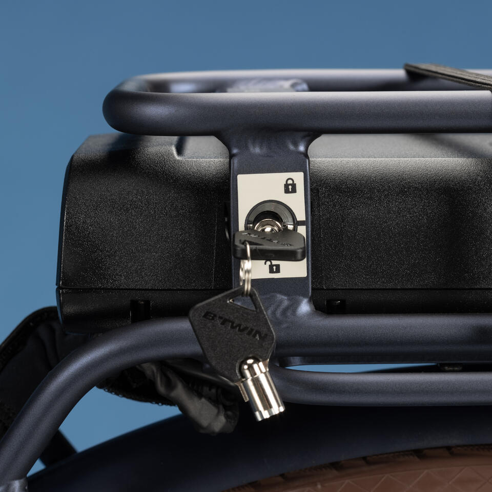 VELO DE VILLE ELECTRIQUE ELOPS 900 CADRE HAUT BLEU MARINE – Image 10