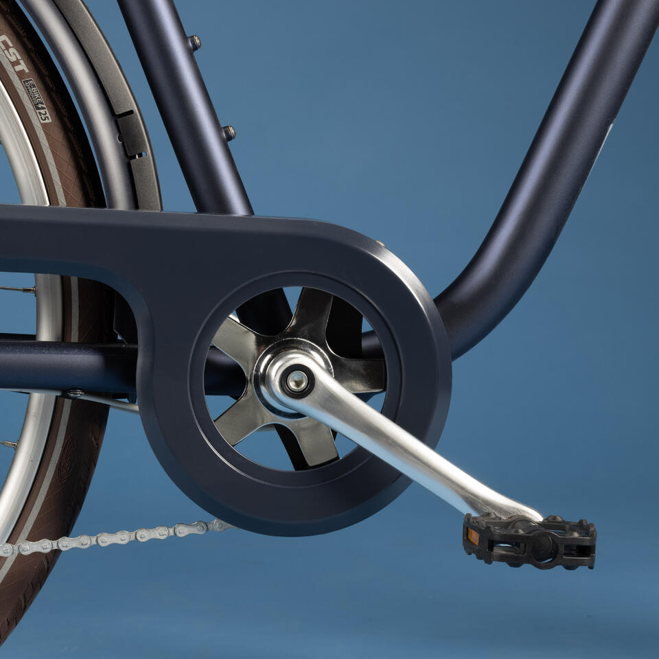 VELO DE VILLE ELECTRIQUE ELOPS 900 CADRE HAUT BLEU MARINE – Image 17