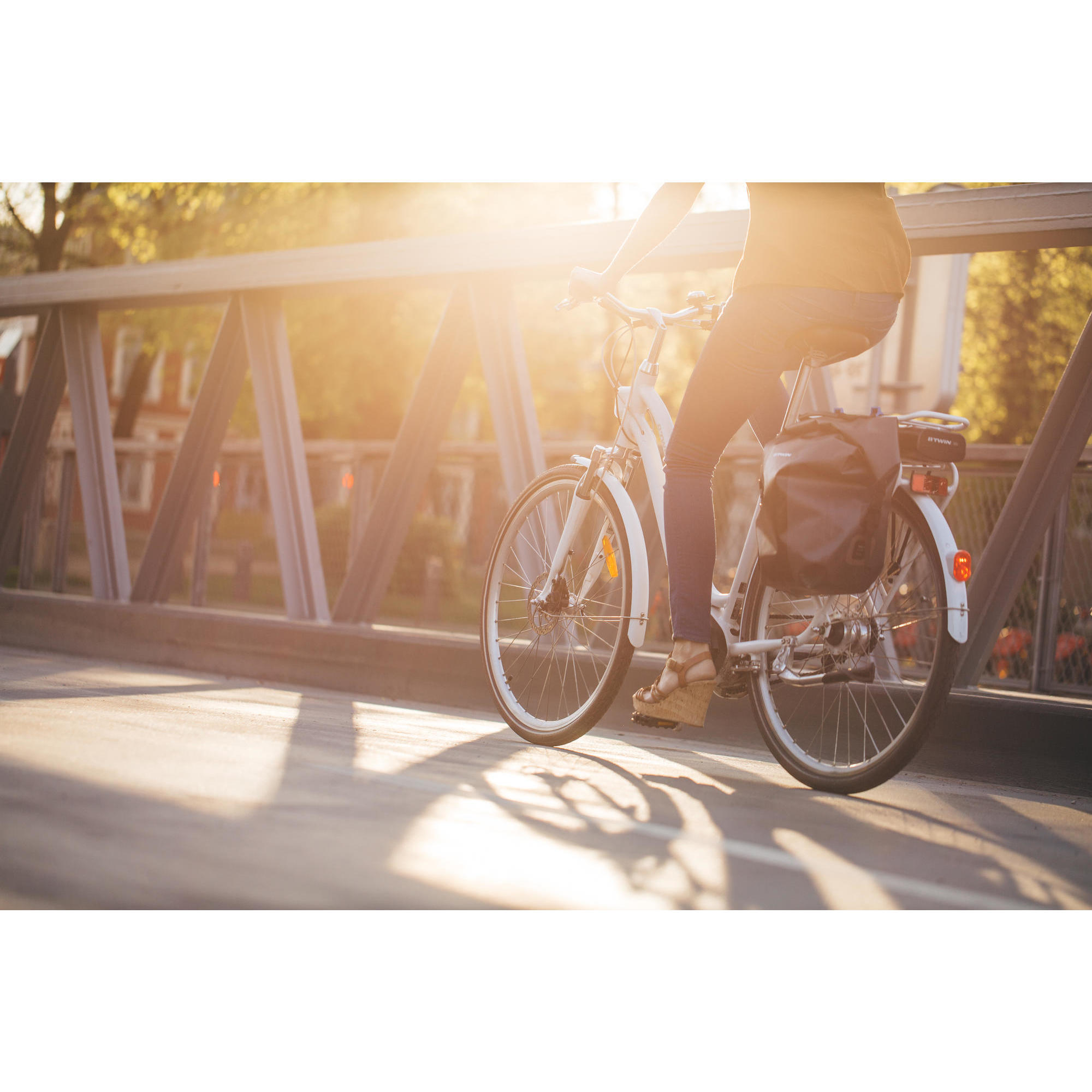 VELO DE VILLE ELECTRIQUE ELOPS 920 CADRE BAS – Image 12